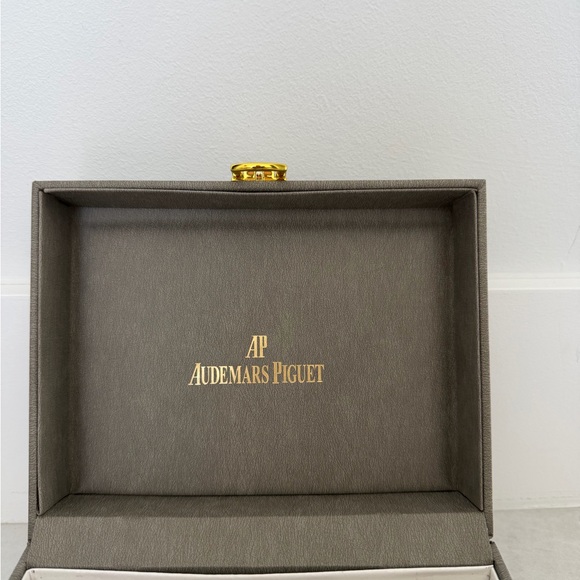Audemars Piguet Watch Box - Picture 9 of 12